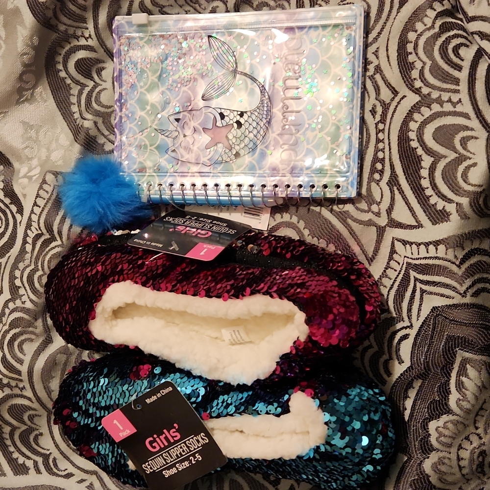 Girls shoe size 2-5 sequin slipper bundle